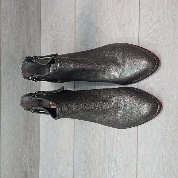 Vince Camuto Women Catile Leather Ankle Heels Boots shoes sz 10M - Picture 3 of 12